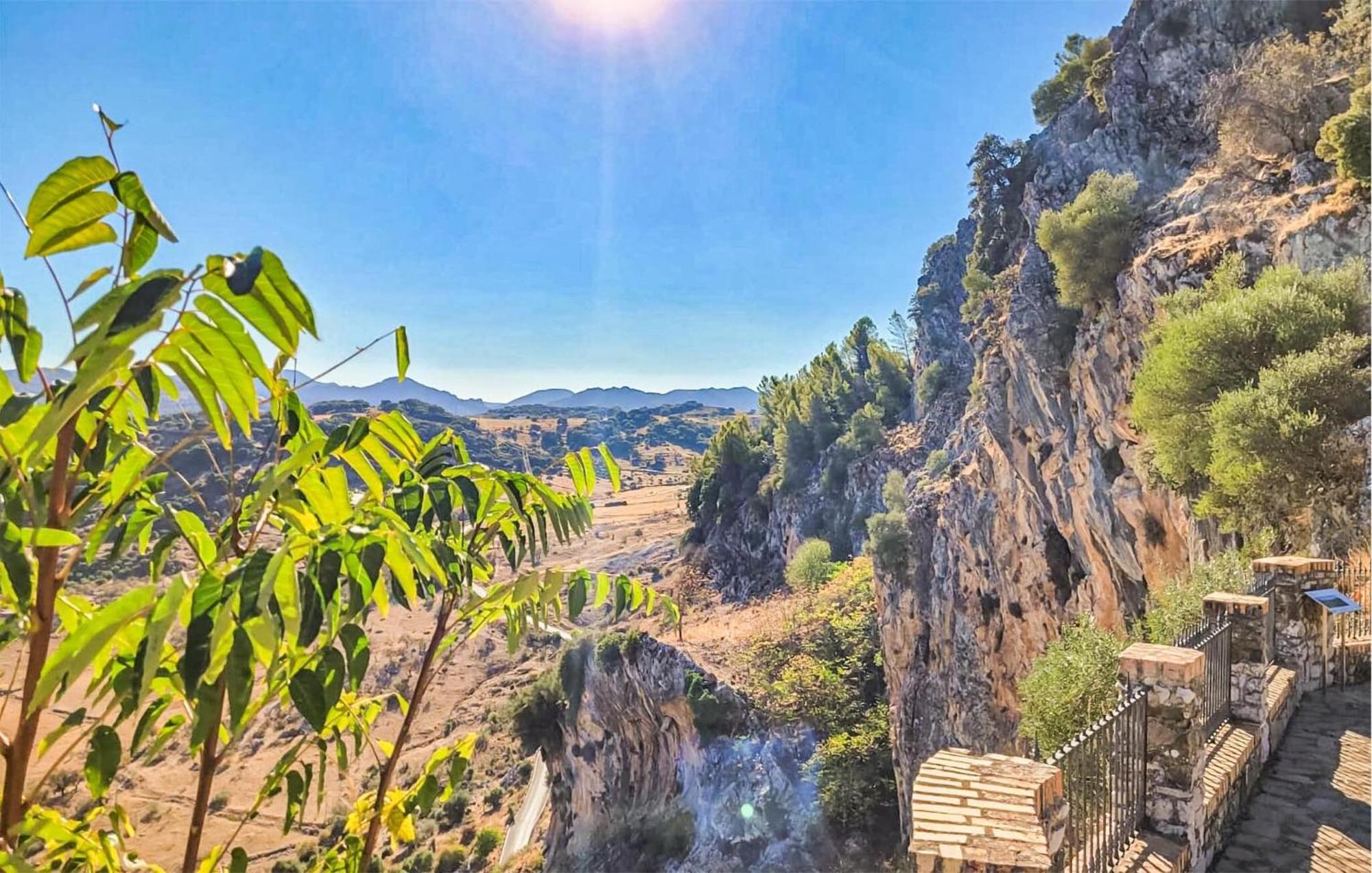 2 Bedroom Cozy Home In Grazalema Exterior foto